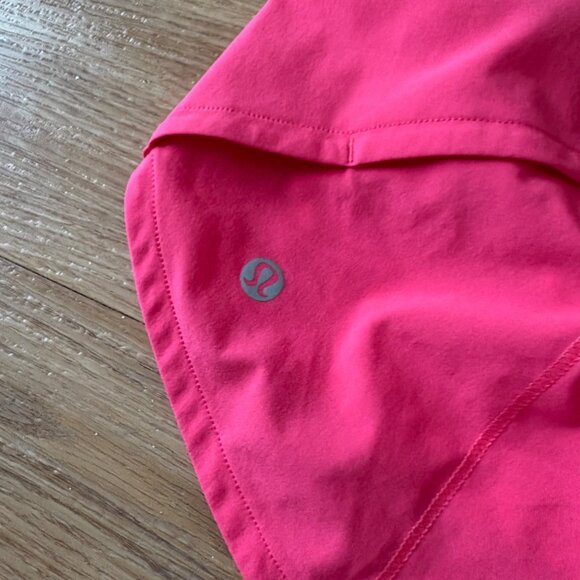 Lululemon Athletic Speed Up HR Short 2.5” Lined Lip Gloss Women’s Size 8 - Picture 7 of 8